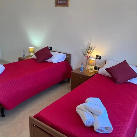 Brebei Niedda - Base Camp Outdoor & View 旅馆 贡内萨