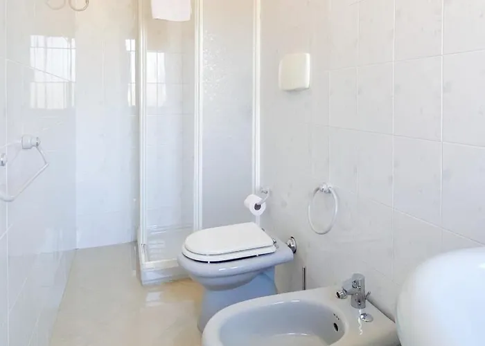 Brebei Niedda - Base Camp Outdoor & View Hostal Gonnesa