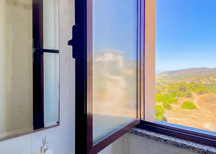 Hostal Brebei Niedda - Base Camp Outdoor & View Gonnesa