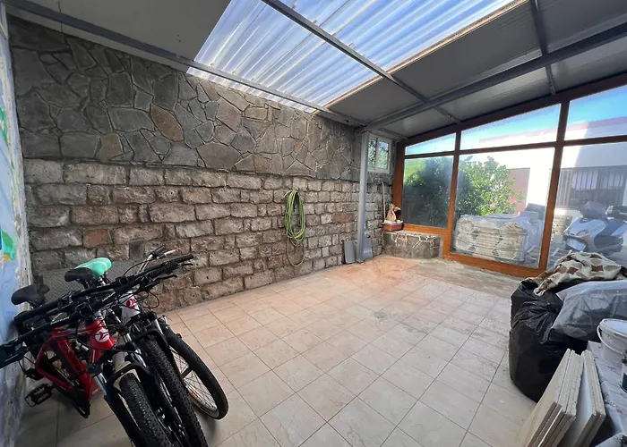 Hostal Brebei Niedda - Base Camp Outdoor & View Gonnesa